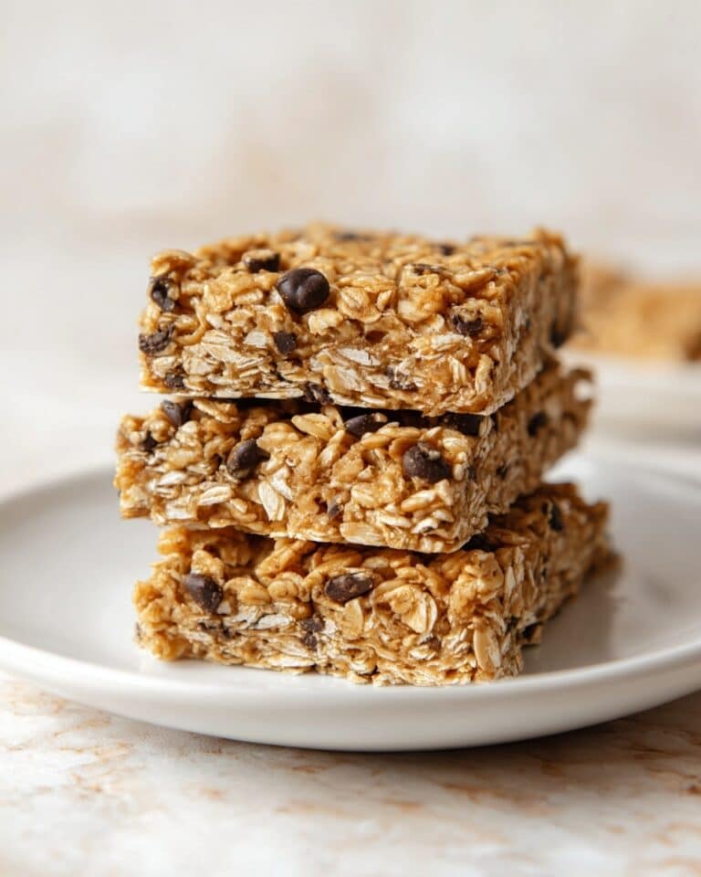 No-Bake Peanut Butter Oatmeal Bars Recipe