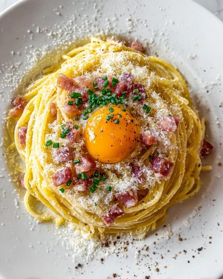 Classic Creamy Italian Spaghetti Carbonara Recipe