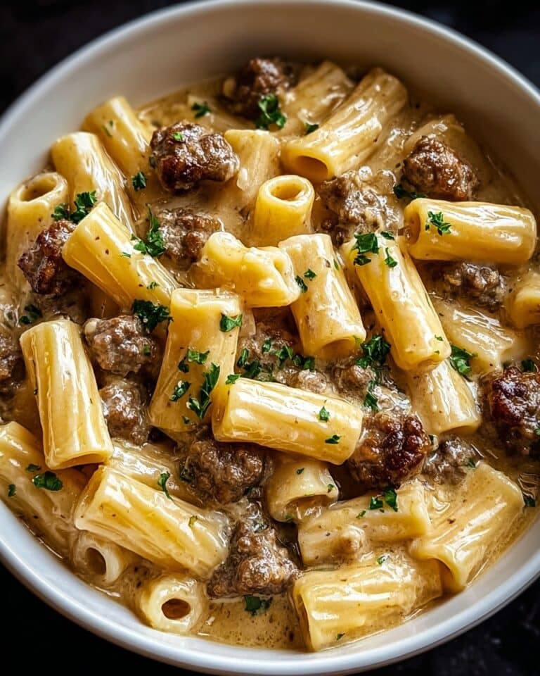 Beef with Pasta in Creamy Garlic Sauce Recipe