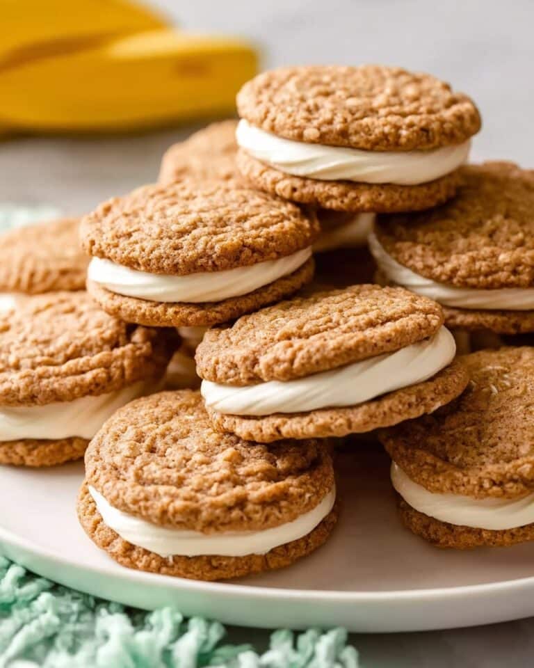 Banana Oatmeal Cream Pies Recipe